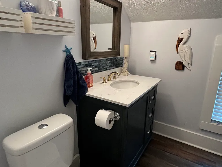 320 Linden St — Photo 16