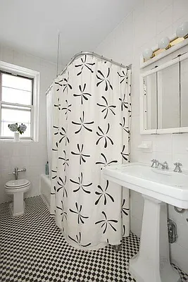 Sold by R New York | media 46