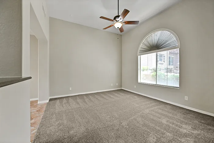 3 bed, 2.5 bath, 1454 sqft, $2,060 — Photo 4