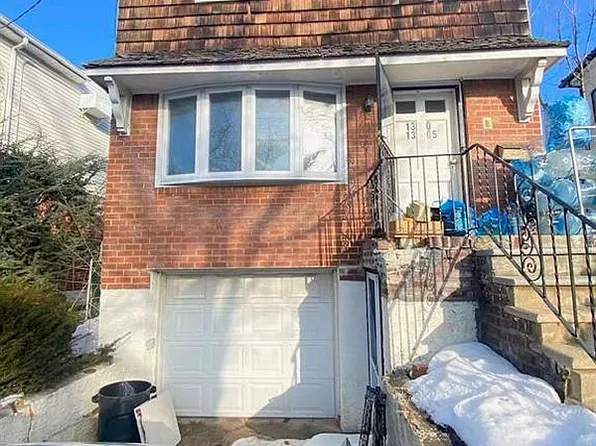 13-05 133rd Pl #1, College Pt, NY 11356