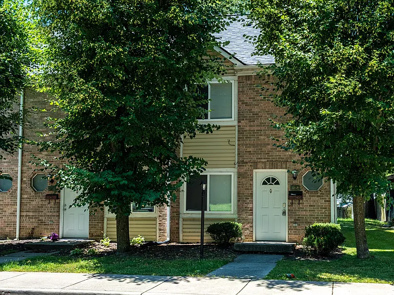 1315 S Senate Ave — Photo 15