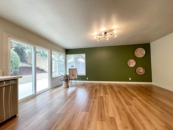 4th image of 1854 Tintah Dr