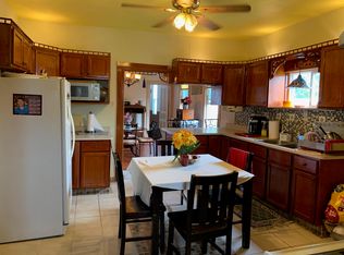 3063 S 9th St, Milwaukee, WI 53215