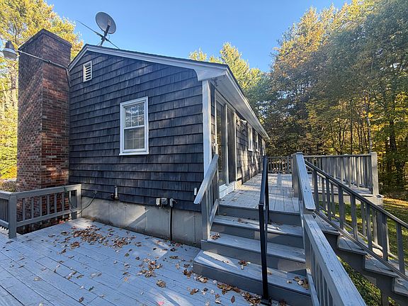 3rd image of 15 Cedar Street