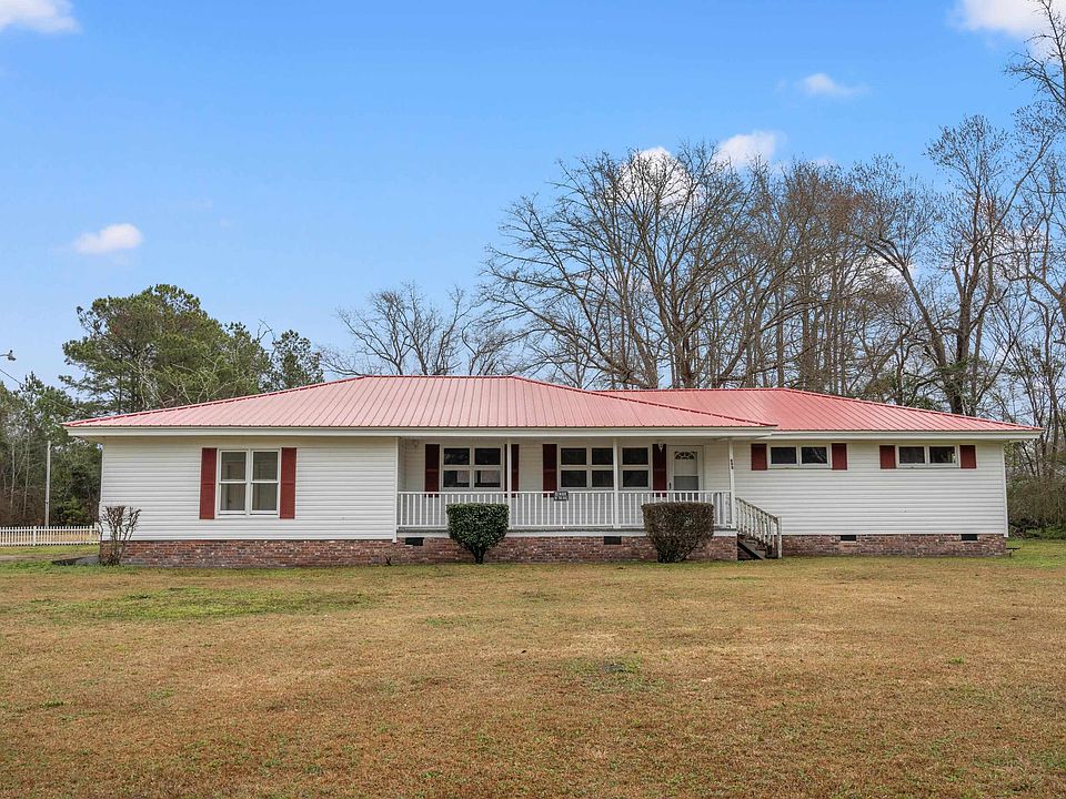 1st image of 898 Pint Circle Rd.