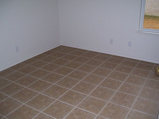 3rd image of 202A Dale Earnhardt Dr
