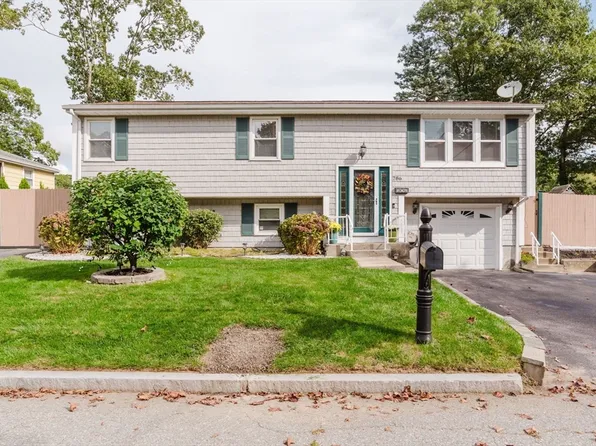 786 Langley St, Fall River, MA 02720