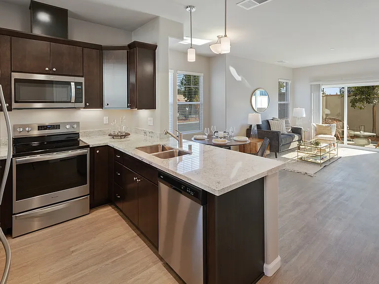 Sendero Townhomes — Photo 28