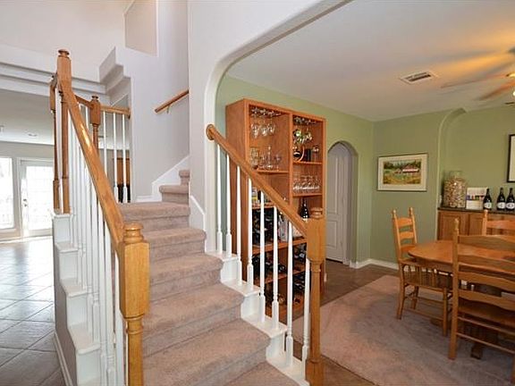 5th image of 104 Redbud Ct