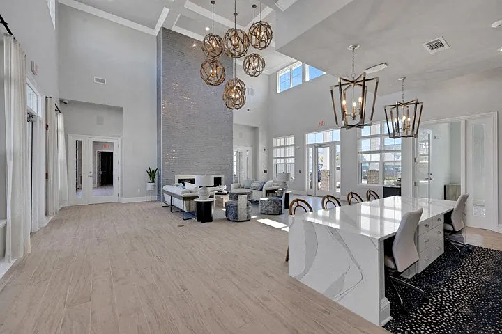 Leasing Office