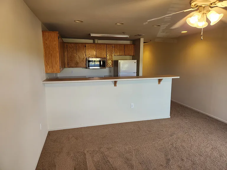 1315 Maurice Ave — Photo 3