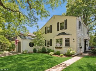 2814 Simpson St, Evanston, IL 60201