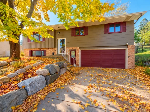 1424 18th Ave NW, New Brighton, MN 55112