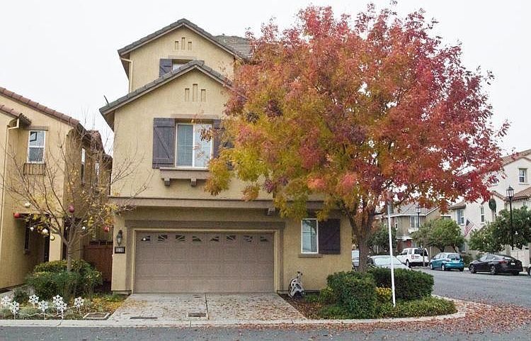 1st image of 2116 Camino Real Way