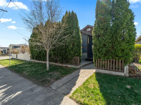 795 Nicola St, Kamloops, BC V2C 2R5