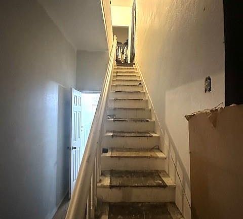 2nd image of 1211 Avenue K