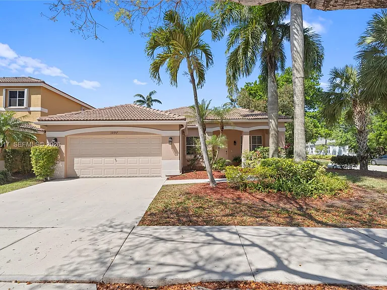 1097 Allamanda Way — Photo 3