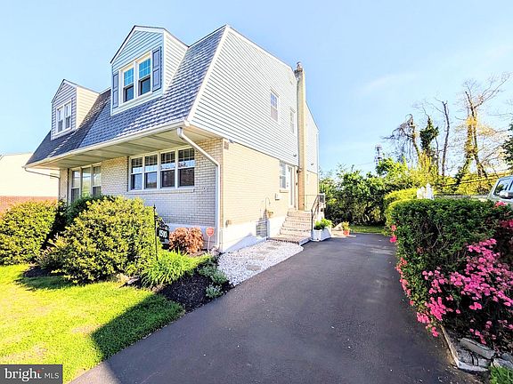 4th image of 1510 Blackrock Rd