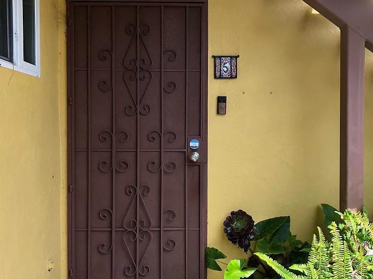238 San Lorenzo Blvd #5 — Photo 9