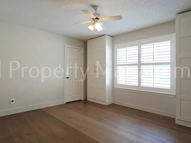 5004 Evergreen Dr — Photo 14