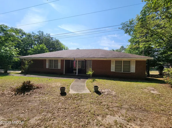 4320 Loch Lomond Dr, Macon, GA 31217