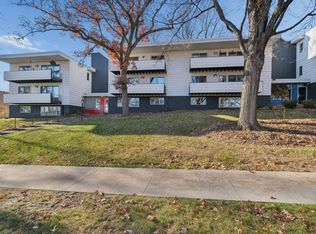 1261 Cleveland Ave N APT 2A, Saint Paul, MN 55108