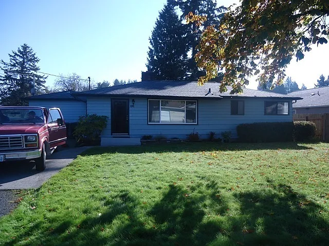 2408 34th Ave photo 1