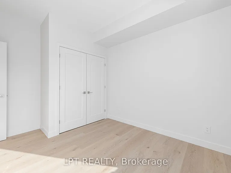 319 Shakespeare St #5 — Photo 15