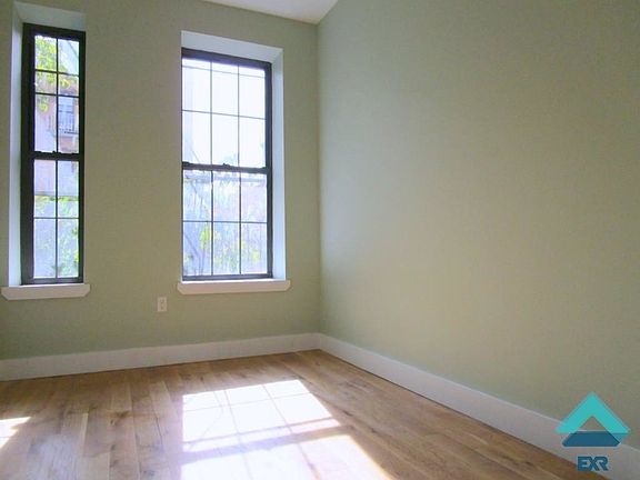 2nd image of 132 Meserole St #3RAHR