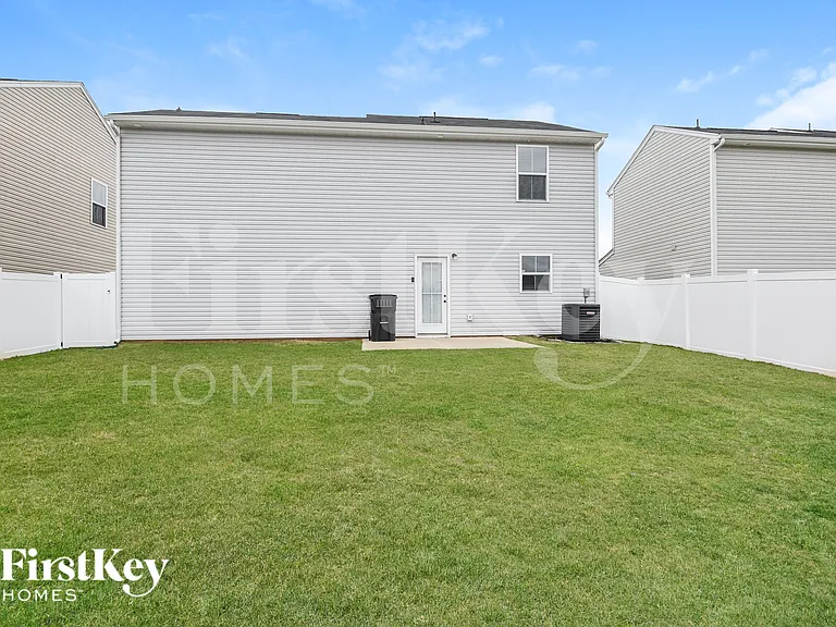 7415 Irwin Rd — Photo 15