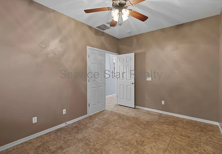30191 W Mulberry Dr — Photo 8