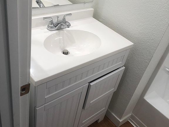 3rd image of 1518 French St #106