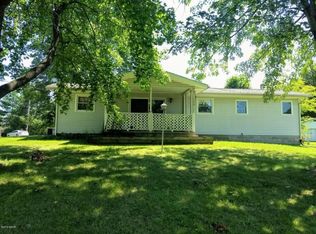 140 Sisk Rd, Creal Springs, IL 62922
