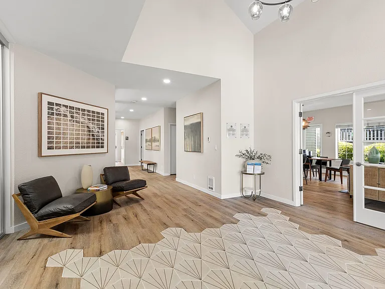 Avana West Hill — Photo 36