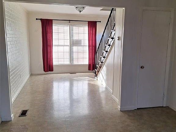 5th image of 502 Spinnaker Rd