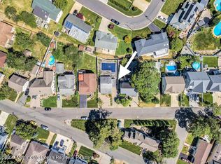 2229 Laurel Dr, Point Pleasant Beach, NJ 08742