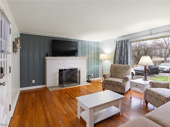 4th image of 3701 Shields Rd