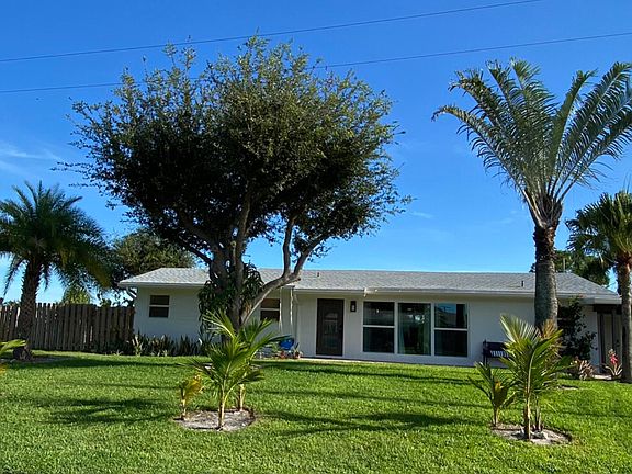 4th image of 498 NE 34th St