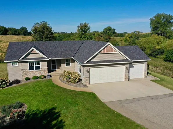 7600 12th St NW, Willmar, MN 56201