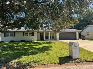 850 Lakewood Pl, Biloxi, MS 39532