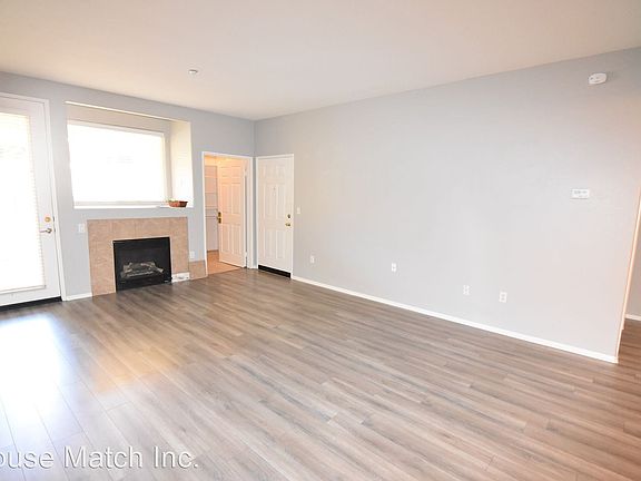 5th image of 41410 Juniper St Unit 311