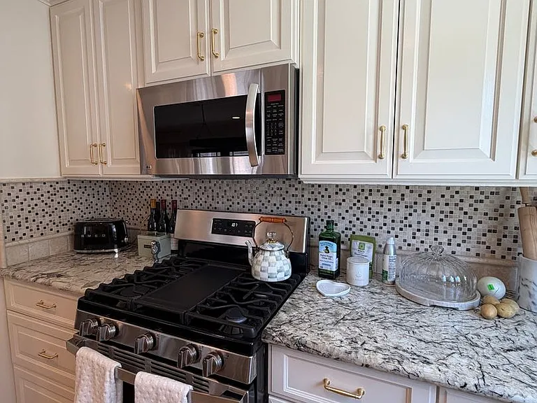 535 E Van Bibber Ave — Photo 4