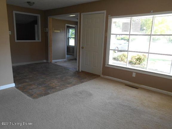 4th image of 4910 Delaware Dr