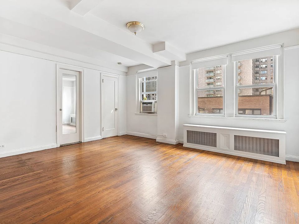 2nd image of 304 E 41st St APT 207A