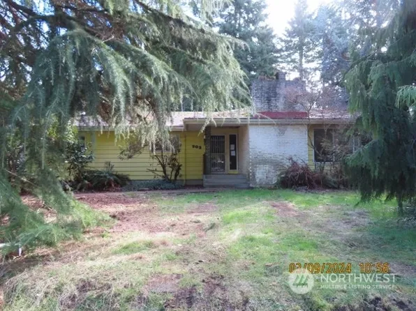 903 Seamount Drive, Port Angeles, WA 98363
