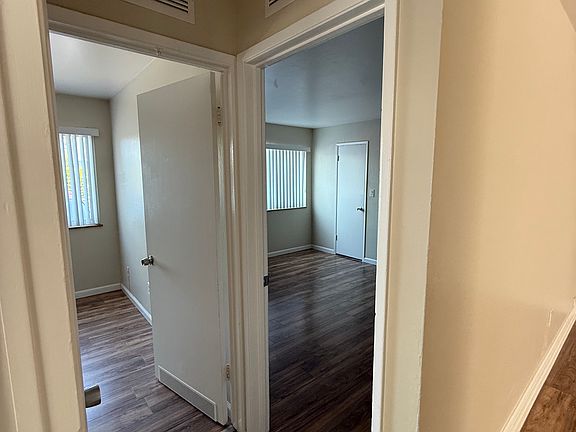 2nd image of 205 W Weddell Dr