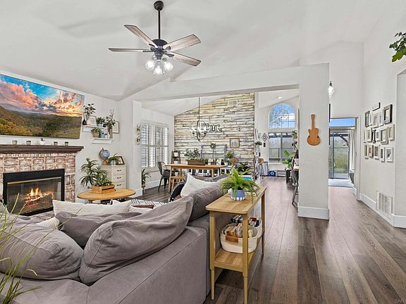 4th image of 2478 Hialeah Ln