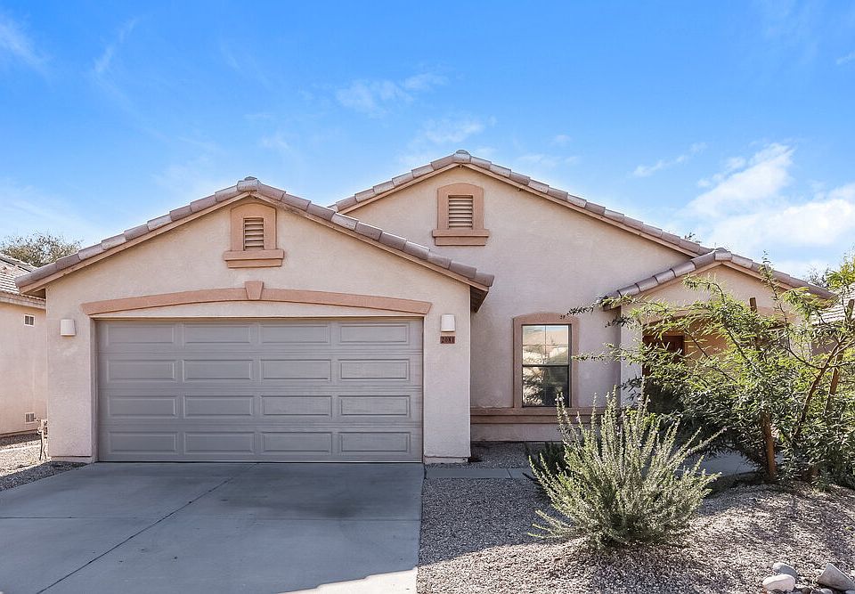 1st image of 2081 E Paso Fino Dr