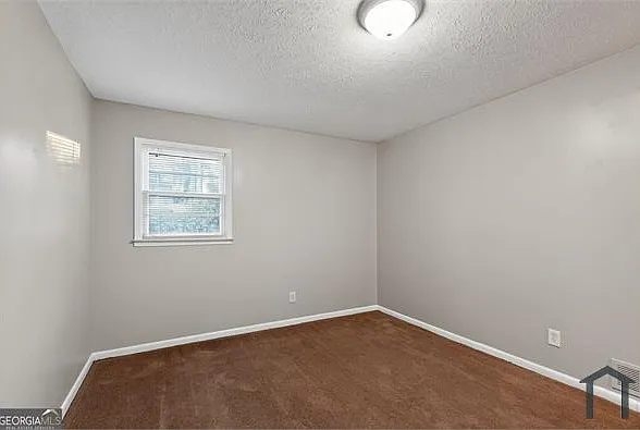 996 Forest Valley Dr SE — Photo 8