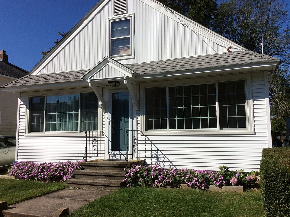 5 Brookside Avenue Old Lyme,